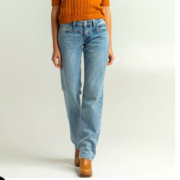 NEW Free People lightly distressed Shelby V yoke jeans - Picture 1 of 13